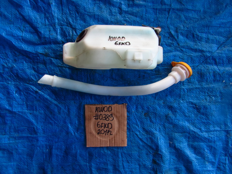 Бачок стеклоомывателя Renaut Kangoo