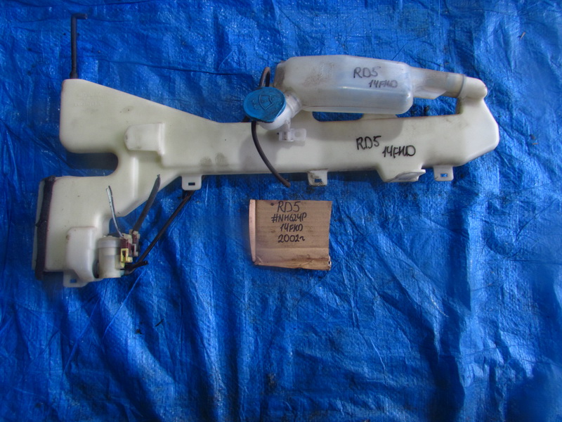 Бачок стеклоомывателя Honda CR-V RD5