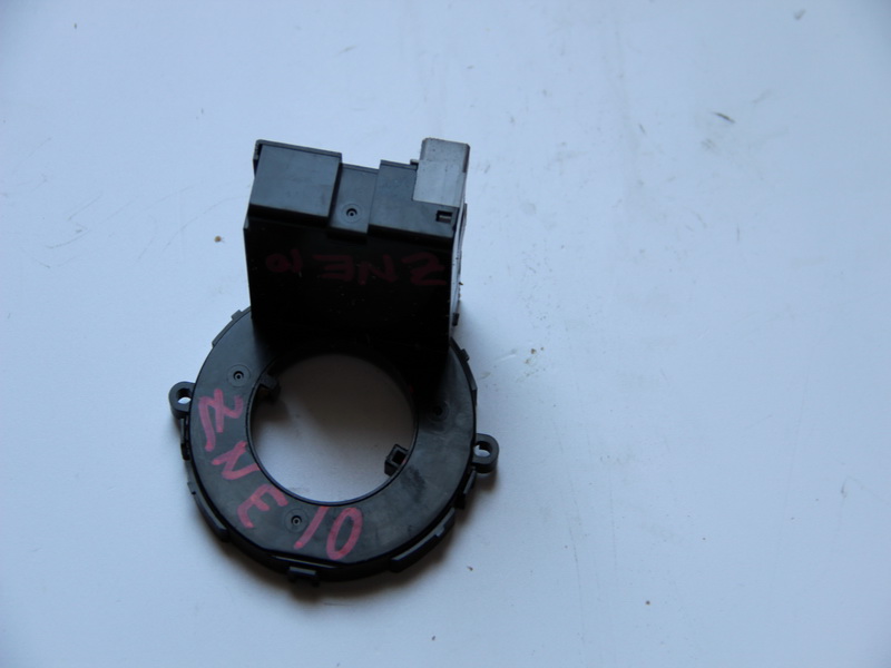 Датчик положения руля Toyota Wish