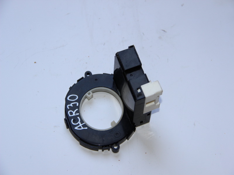 Датчик положения руля Toyota Estima