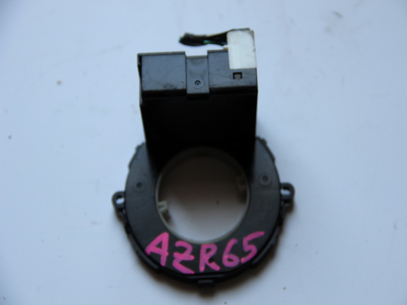 Датчик положения руля Toyota Voxy