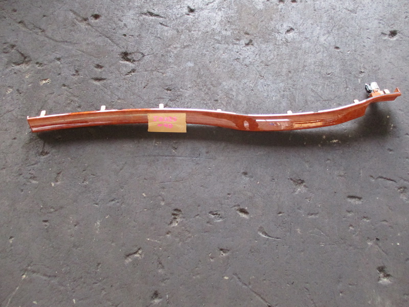 Пластик салона Toyota Mark II