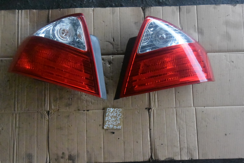 Стоп-сигнал Nissan Fuga