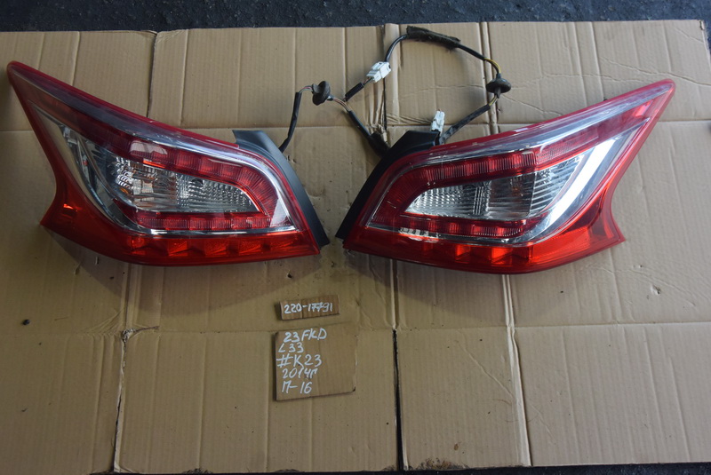 Стоп-сигнал Nissan Teana L33