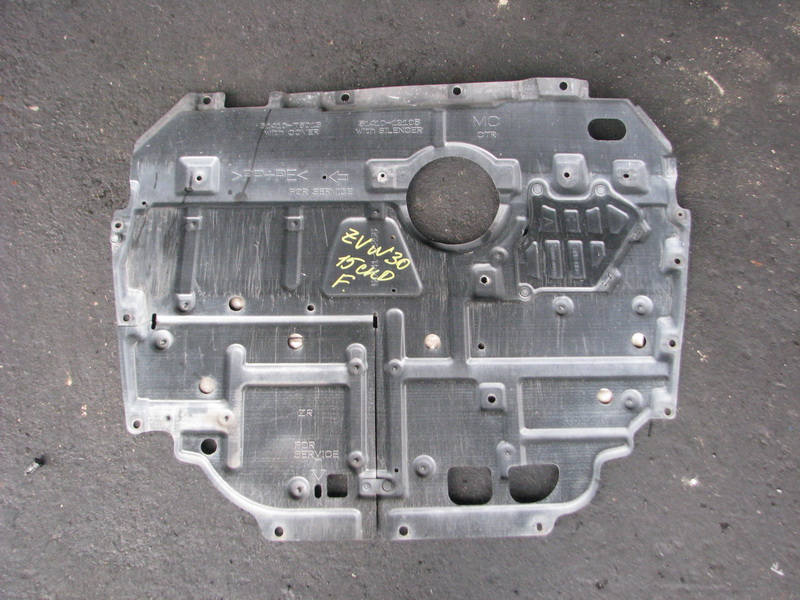 Защита двигателя Toyota Prius ZVW30