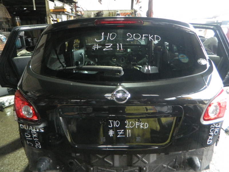 Дверь задняя Nissan Dualis