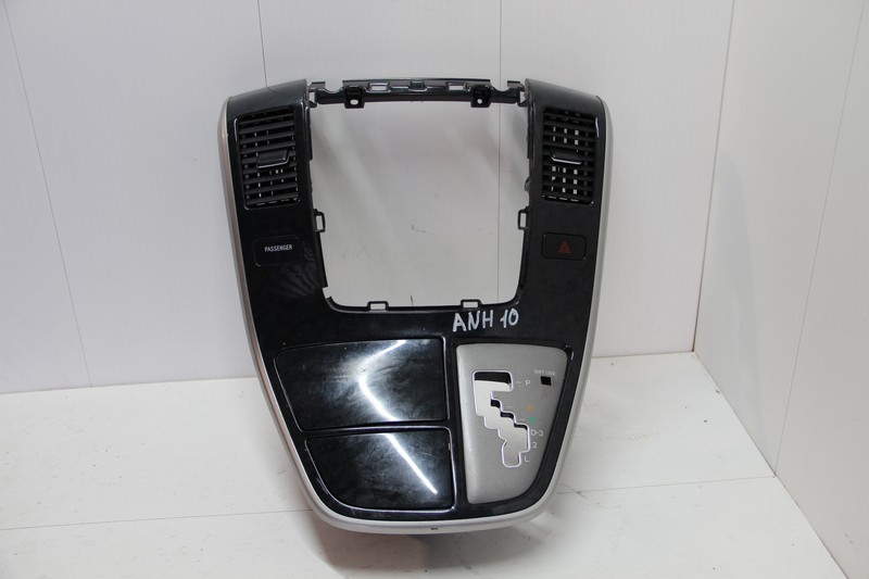 Консоль КПП Toyota Alphard