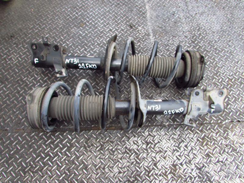 Стойка Nissan X-Trail