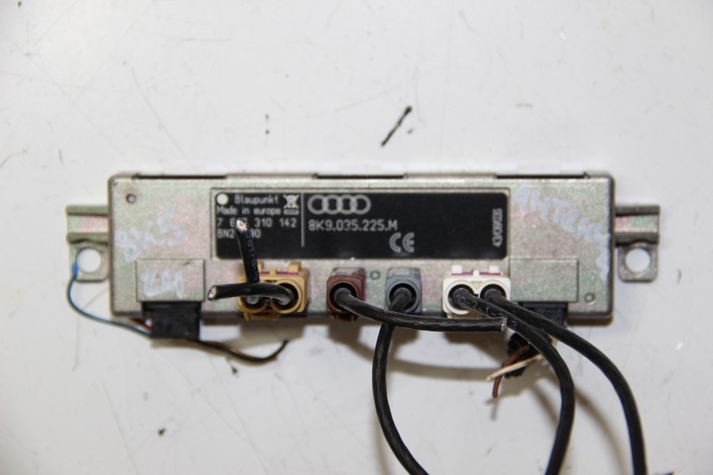 Антенна Audi A4