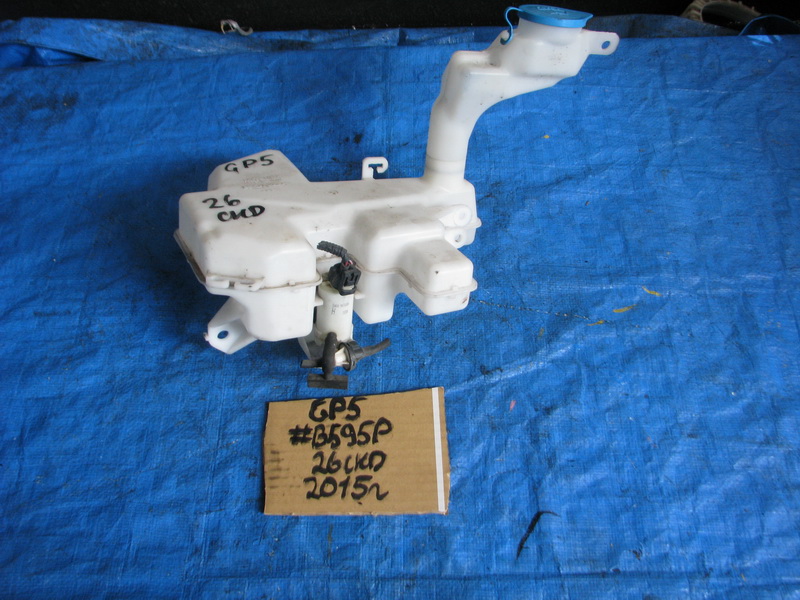 Бачок стеклоомывателя Honda Fit GP5