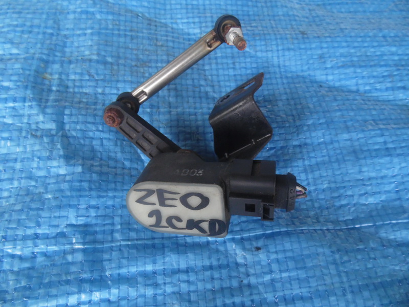 Датчик положения кузова Nissan Leaf