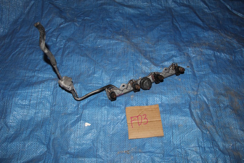 Топливная рейка Honda Civic FD3