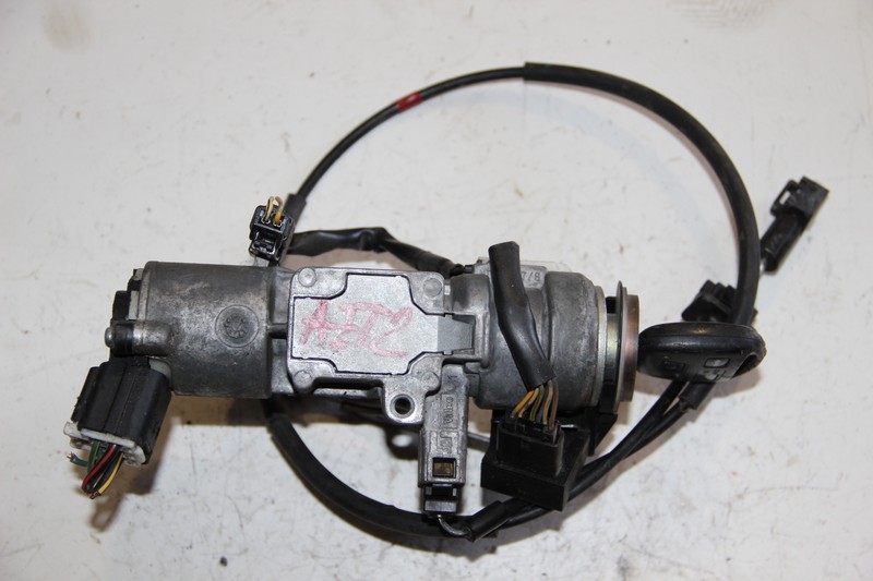 Замок зажигания Toyota Caldina