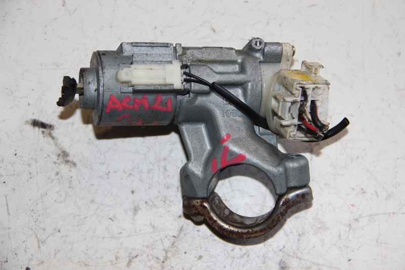 Замок зажигания Toyota Ipsum