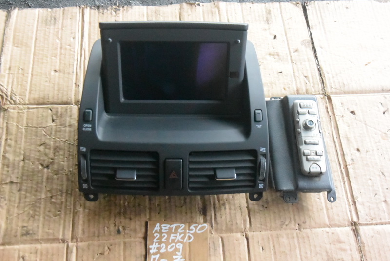 Монитор Toyota Avensis