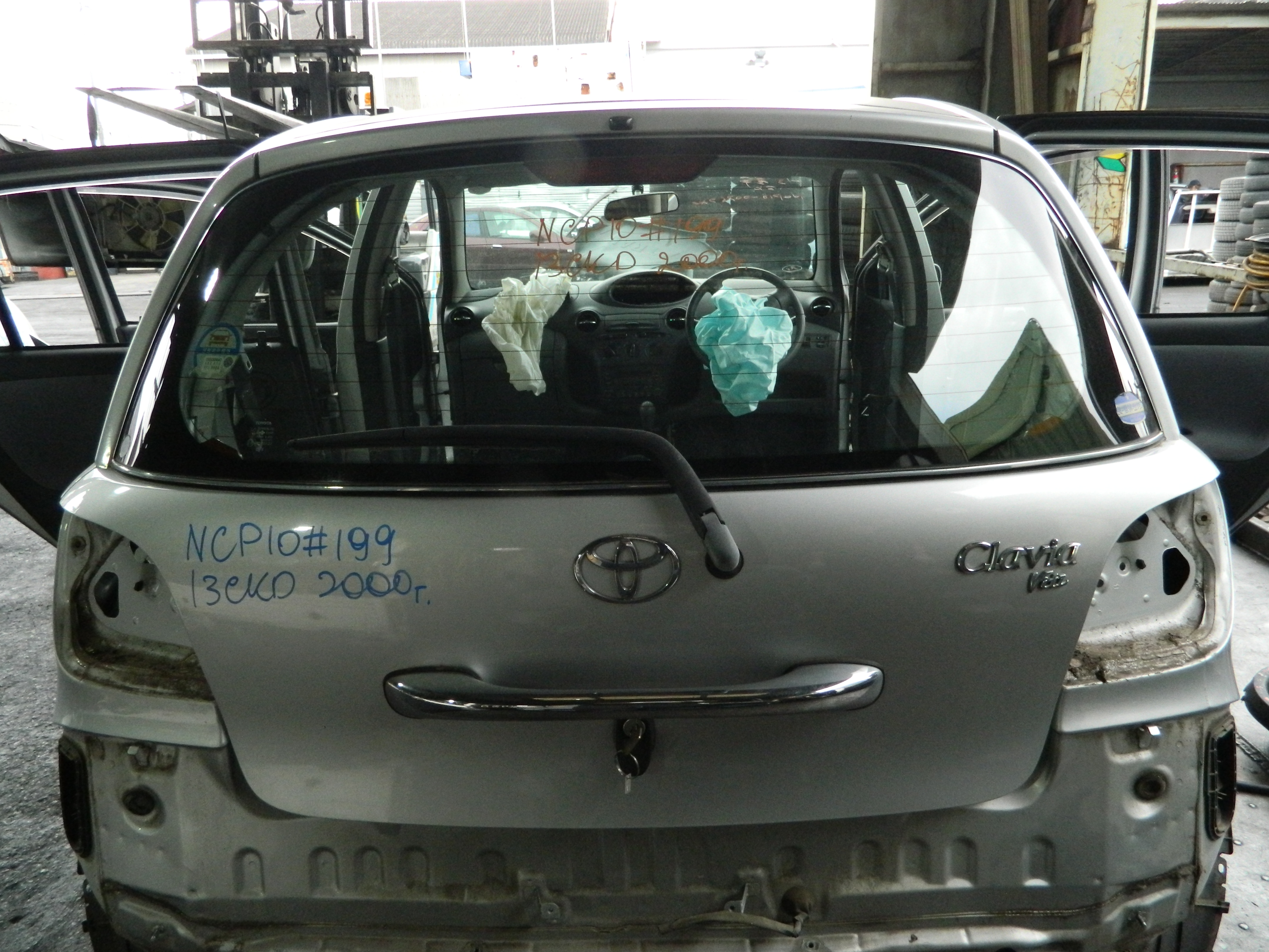 Дверь задняя Toyota Vitz NCP10