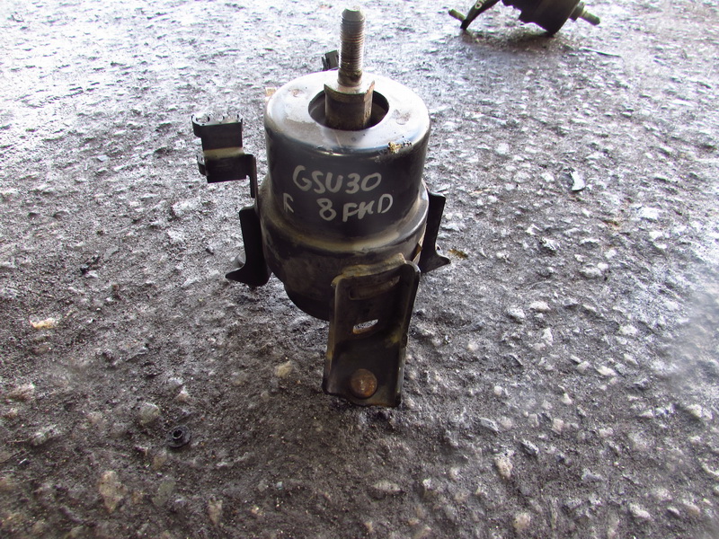 Подушка двигателя Toyota Harrier