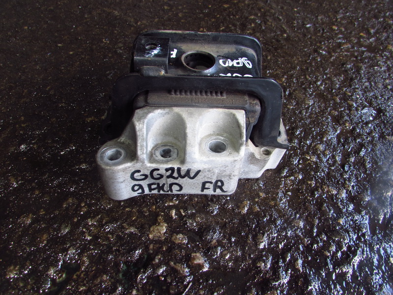 Подушка двигателя Mitsubishi Outlander