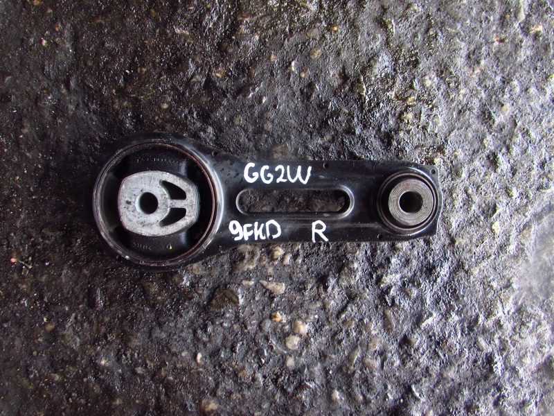 Подушка двигателя Mitsubishi Outlander