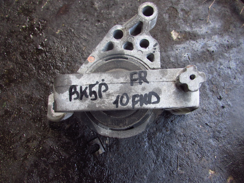 Подушка двигателя Mazda Axela BK5P