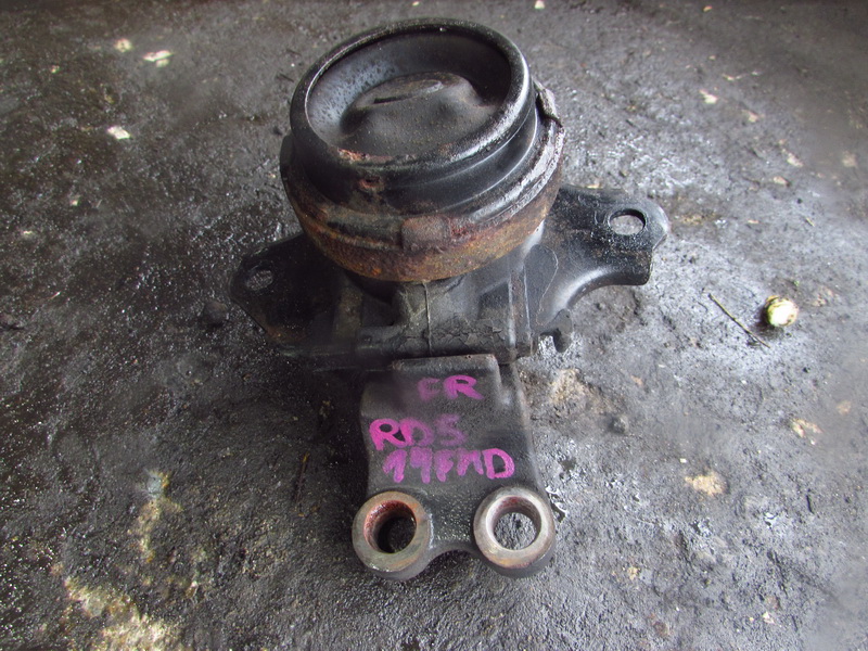 Подушка двигателя Honda CR-V RD5