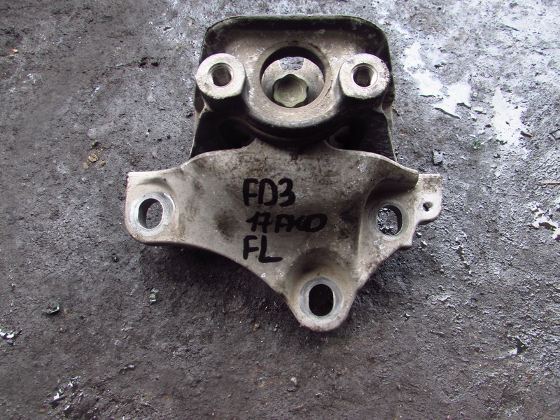 Подушка двигателя Honda Civic