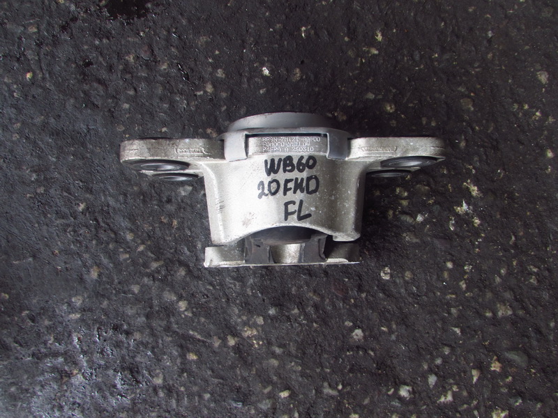 Подушка двигателя Volvo V70