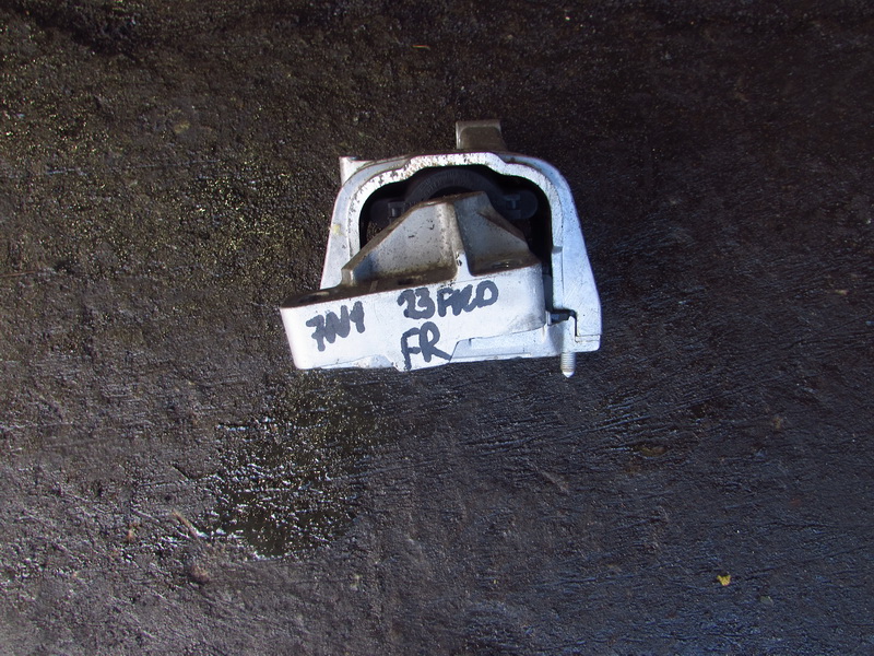 Подушка двигателя Volkswagen Sharan 7N1