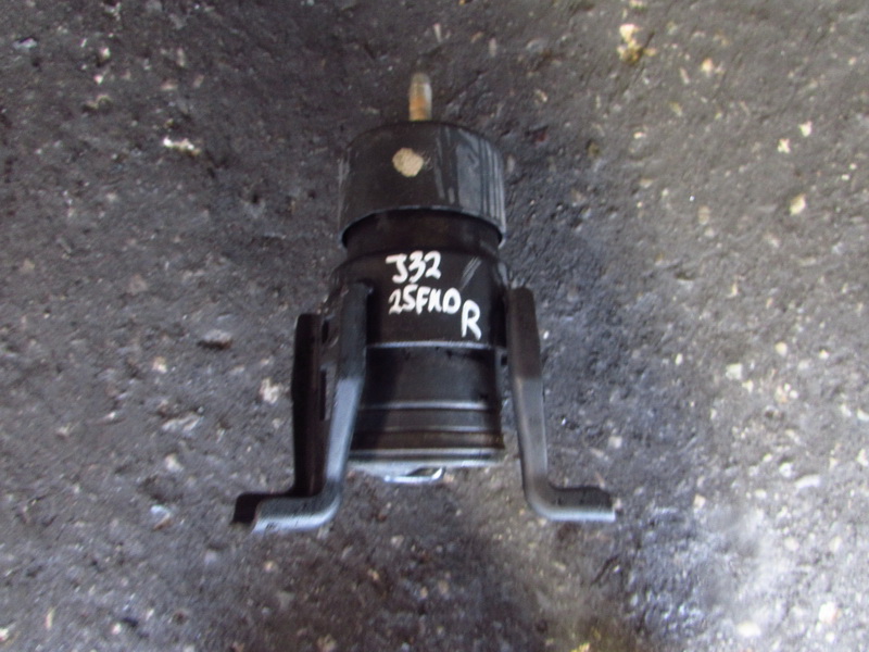 Подушка двигателя Nissan Teana J32