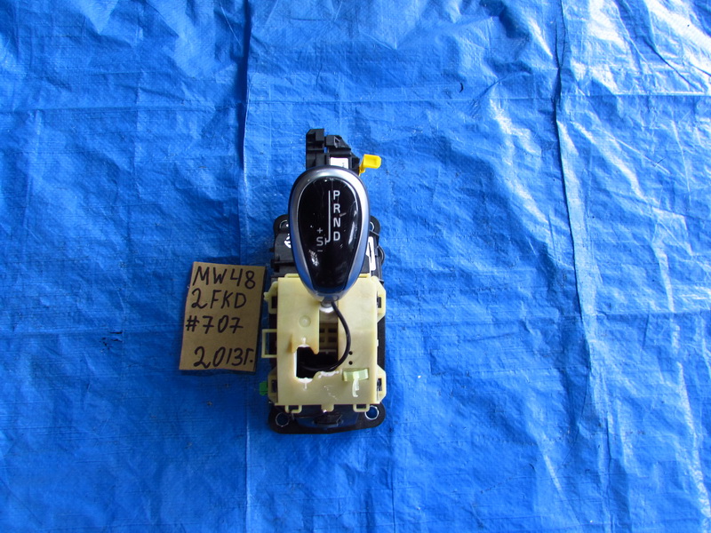 Селектор АКПП Volvo V40 MV48