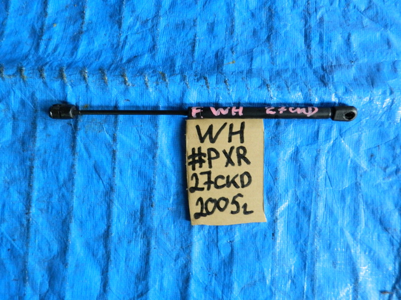 Амортизатор капота Jeep Grand Cherokee WH