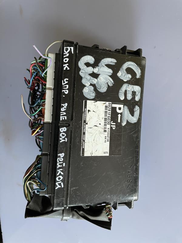 Блок управления подрулевых переключателей Subaru Impreza GE2