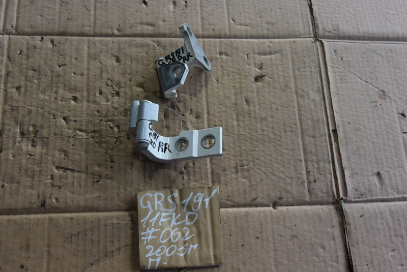 Петля двери Lexus Gs350 GRS191
