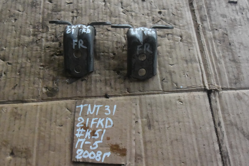 Петля двери Nissan X-Trail TNT31