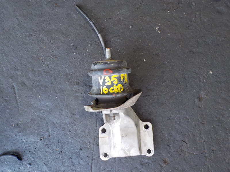 Подушка двигателя Nissan Skyline V35