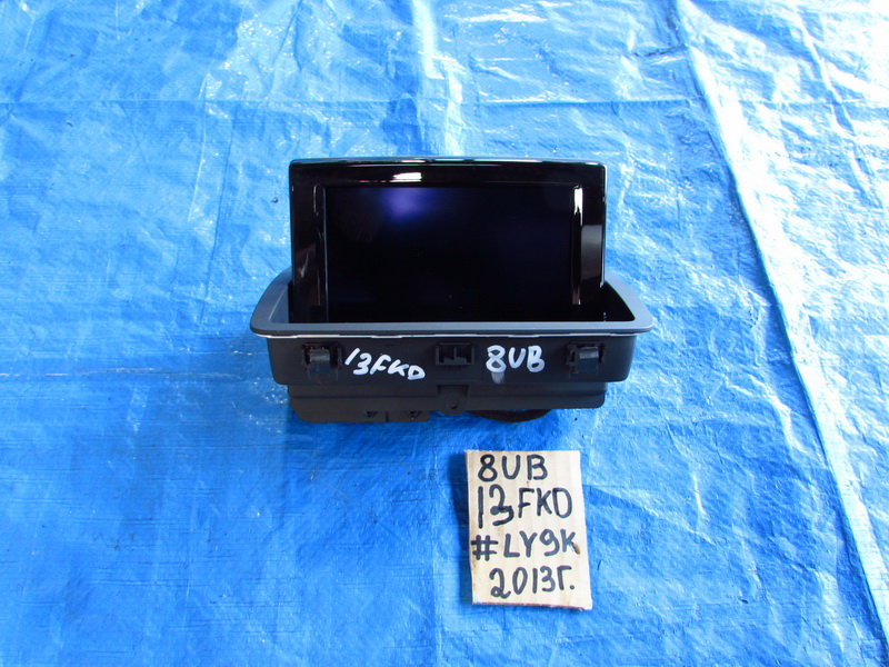 Монитор Audi Q3 8UB