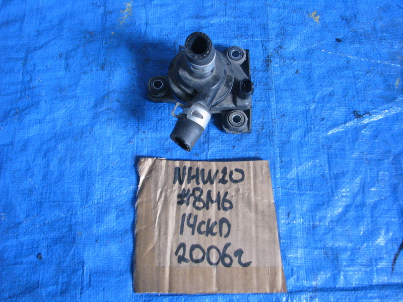 Помпа инвертора Toyota Prius NHW20