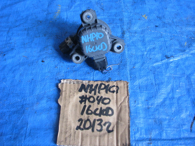 Помпа инвертора Toyota Aqua NHP10