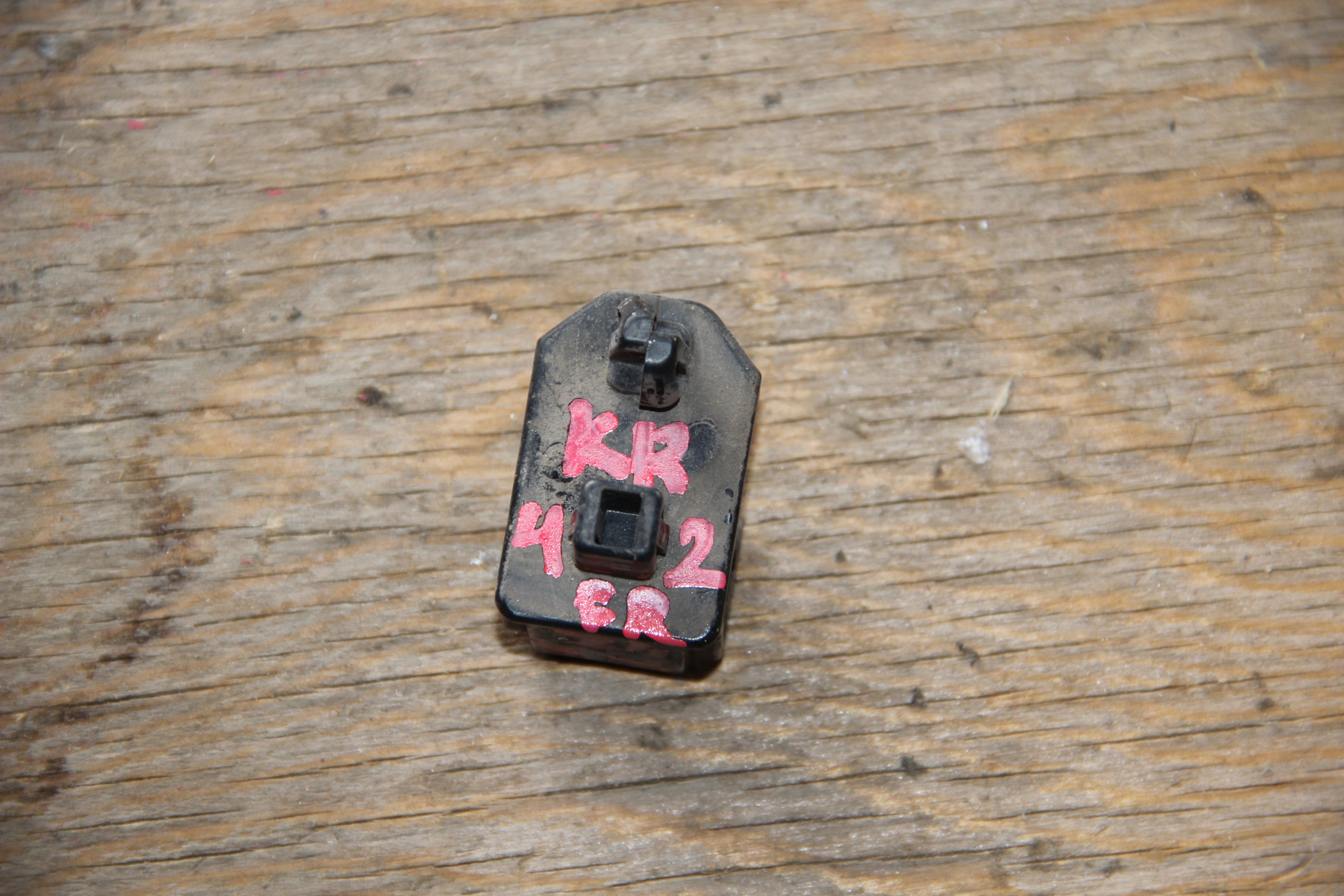 Крепление бампера Toyota Lite Ace Noah