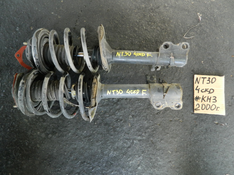 Стойка Nissan X-Trail