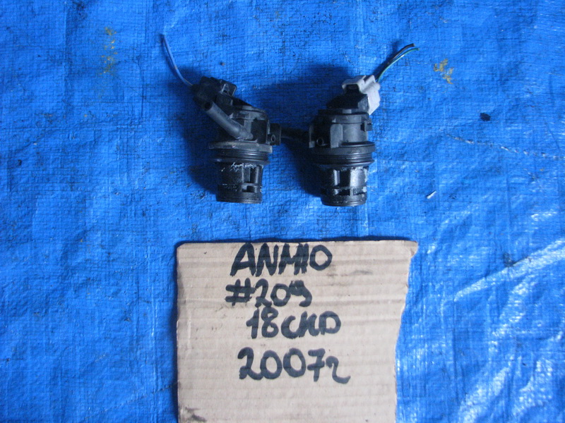 Мотор омывателя Toyota Isis ANM10