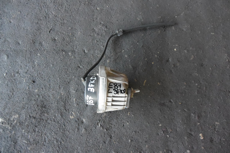 Подушка двигателя BMW 1-series E87