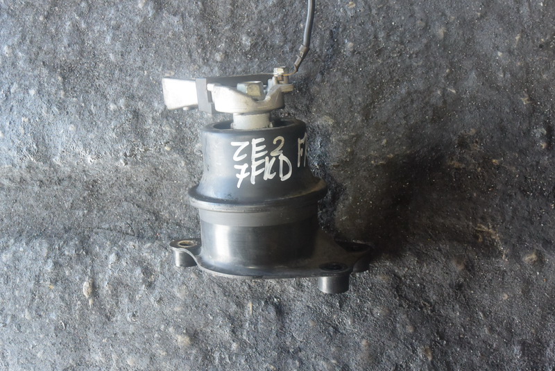 Подушка двигателя Honda Insight