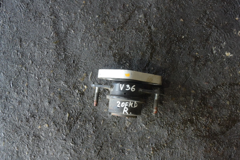 Подушка двигателя Nissan Skyline