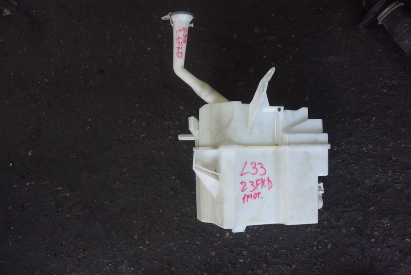 Бачок стеклоомывателя Nissan Teana L33