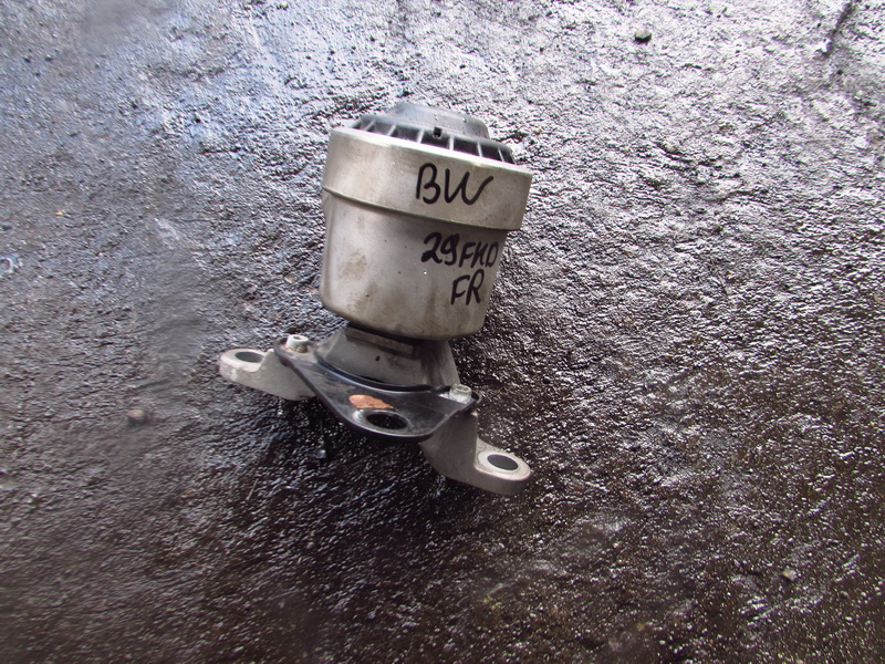 Подушка двигателя Volvo V70 BW