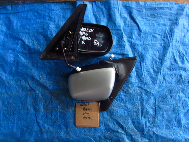 Зеркало Toyota Corolla Spacio NZE121