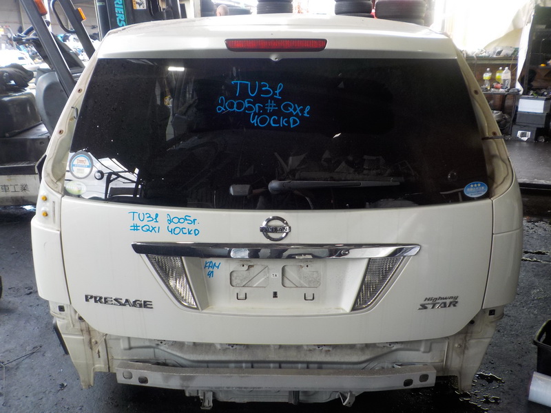 Дверь задняя Nissan Presage TU31