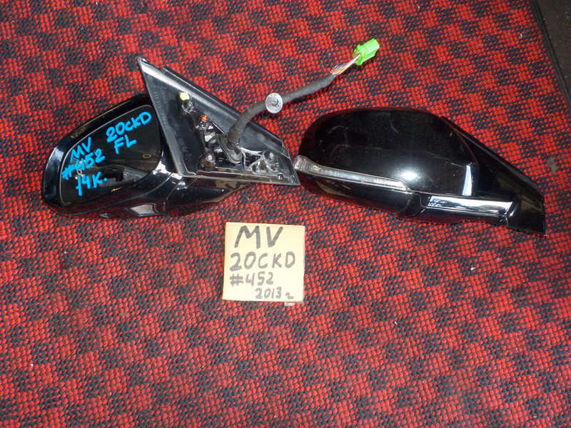 Зеркало Volvo V40 MV