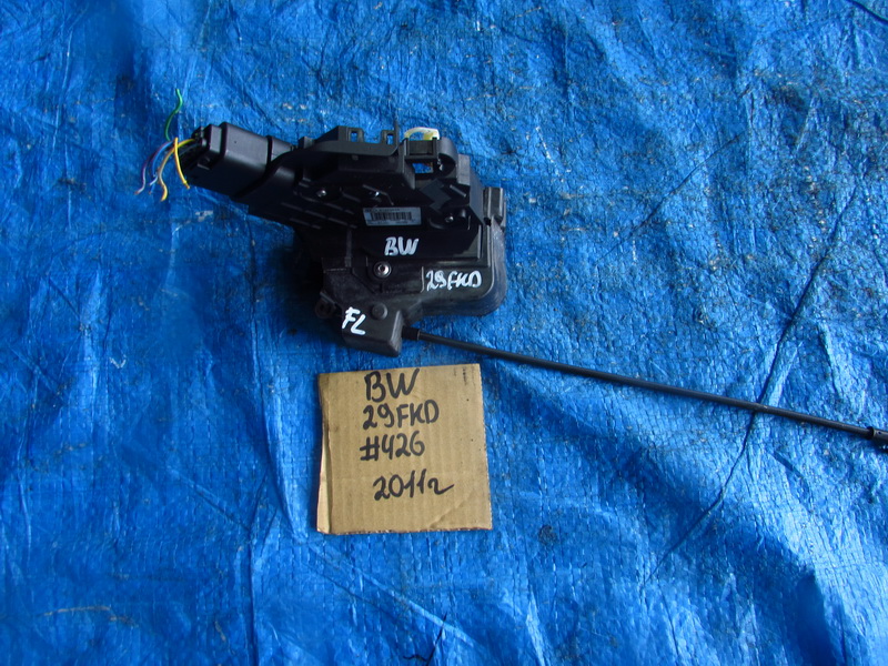 Замок двери Volvo V70